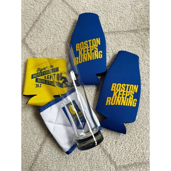 Boston Marathon 26.2 Beer Glass and Koozies Drinkware Set - Picture 1 of 3